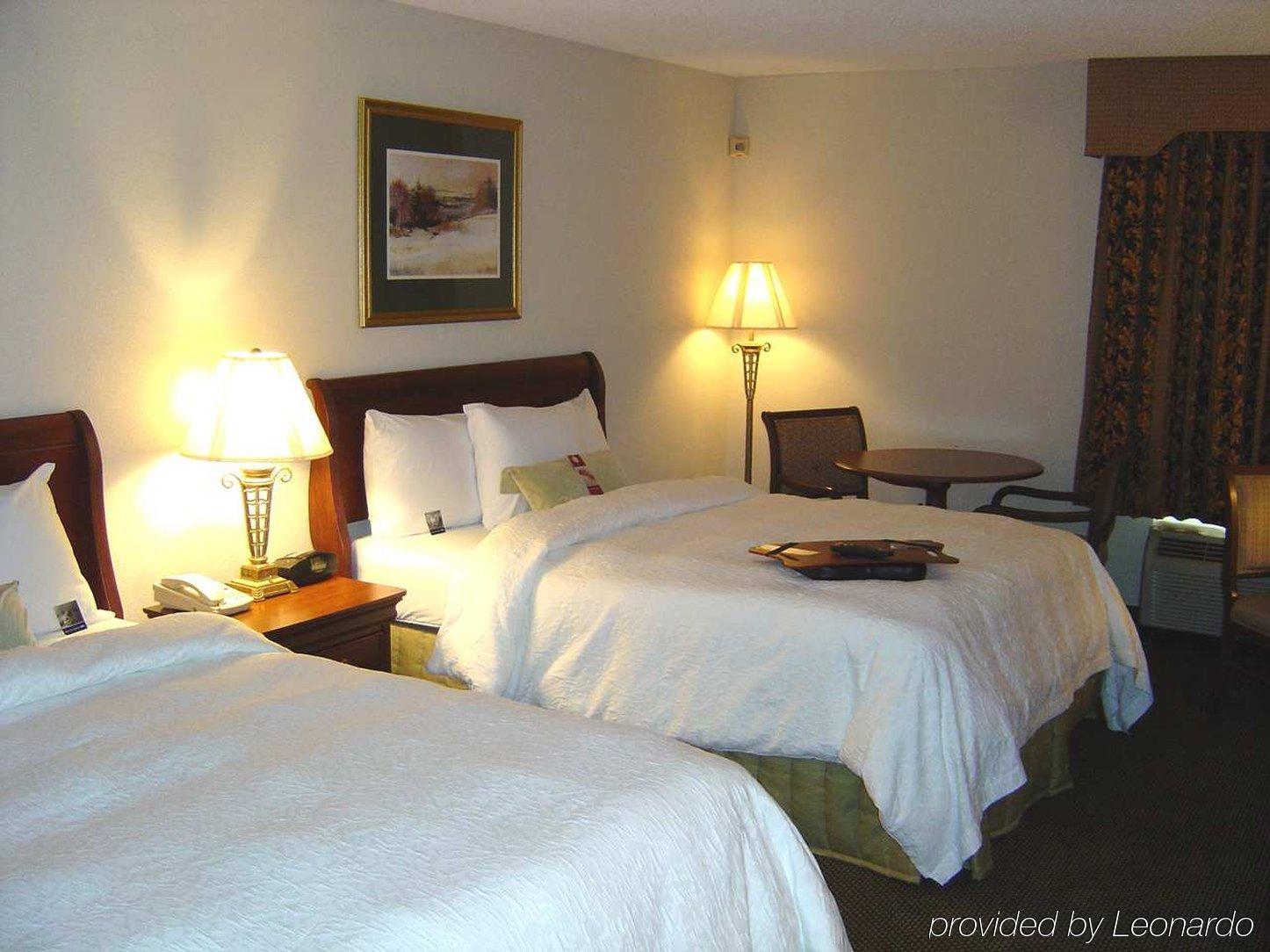 Hampton Inn Tulsa Sand Springs Room photo
